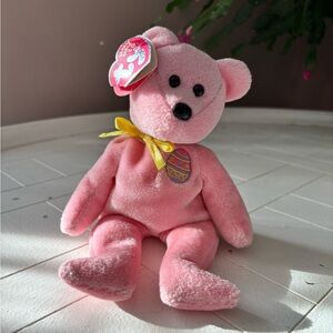 VGUC TY Beanie Baby 2008 Eggs Pink Plush Bear Toy